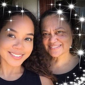 Meet your Posher, Rayna